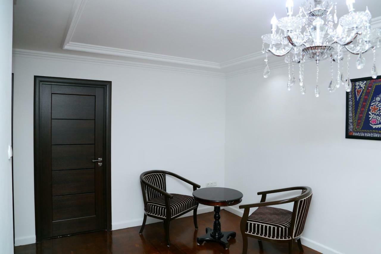 Apartment On Registon Kochasi Samarkand Buitenkant foto